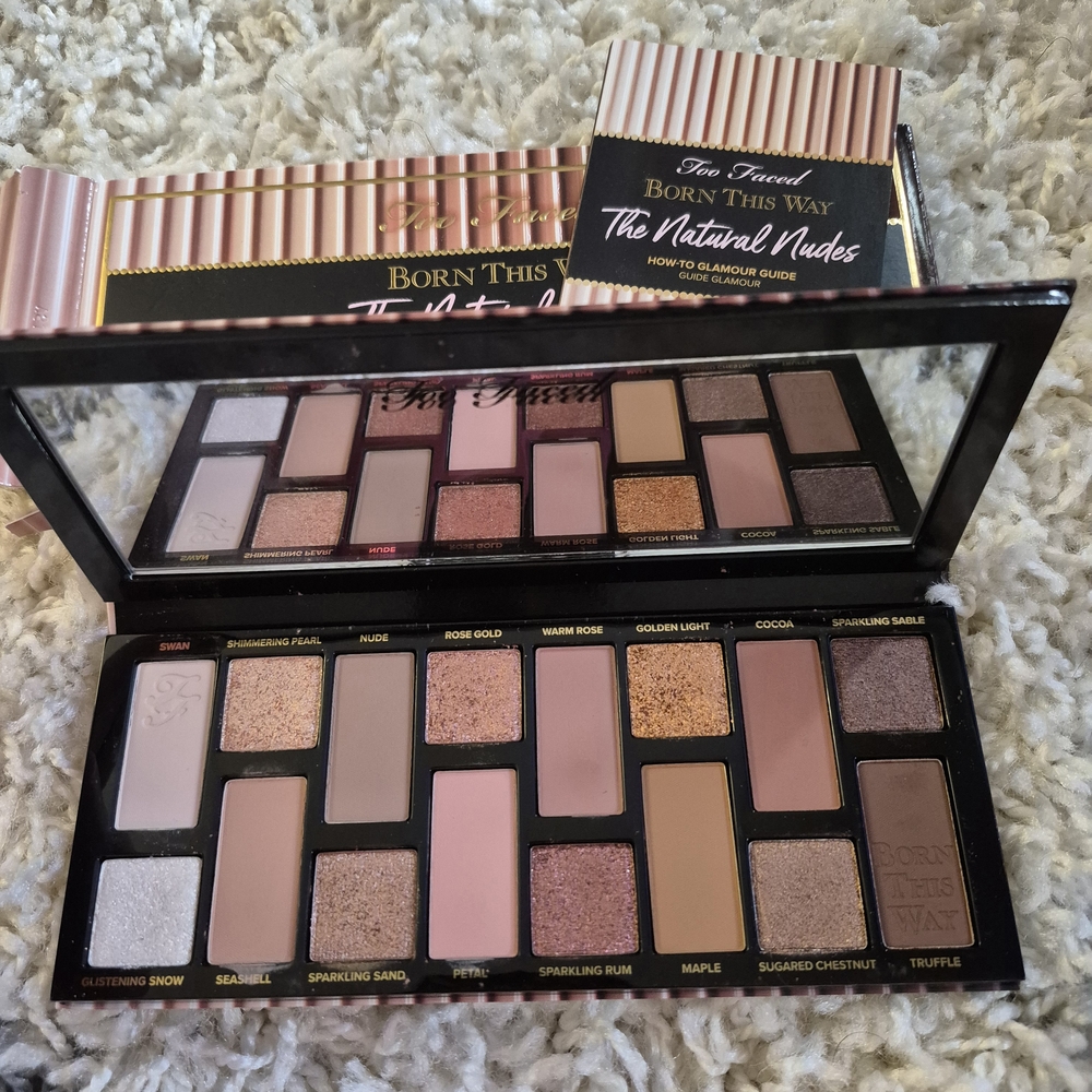 Too Faced Natural Nudes Eyeshadow Palette - Rose Gold & Cocoa